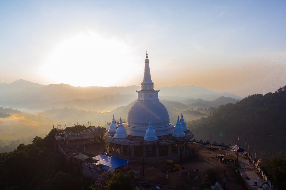 Sunrise of Stupa Sri Lanka jigsaw puzzle